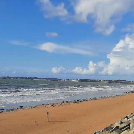 Granville plage normandie mont saint Michel Exterior foto